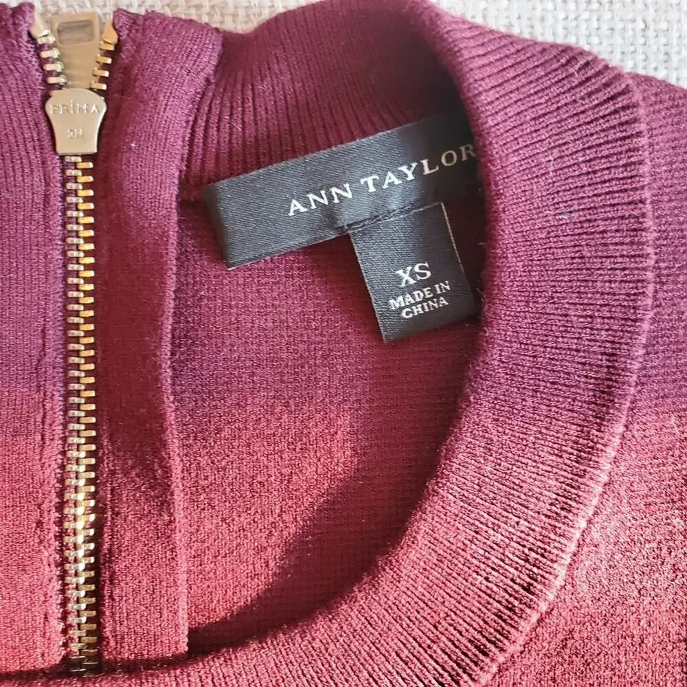 Ann Taylor burgundy sweater size XS